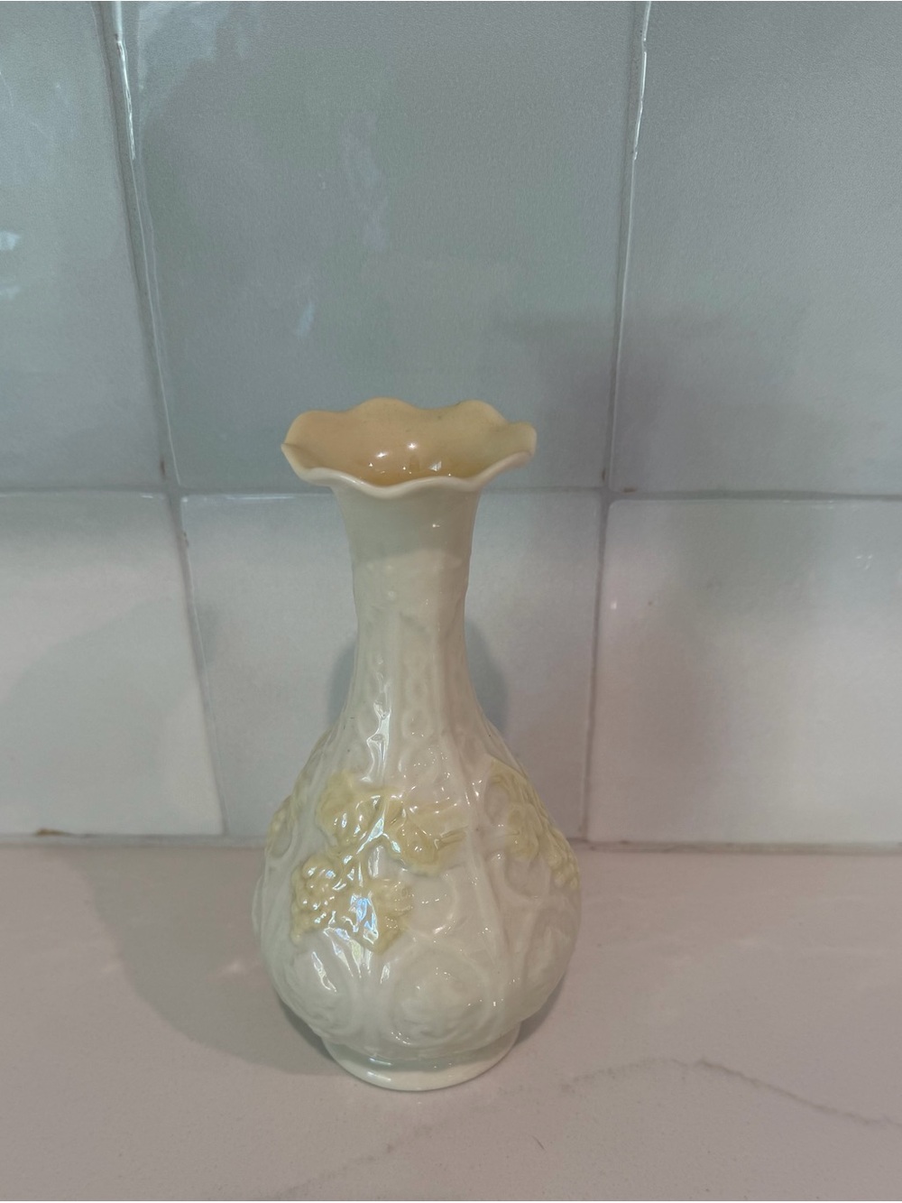 Vintage Belleek Ireland Grapevine 7” bud vase Yellow Lusture